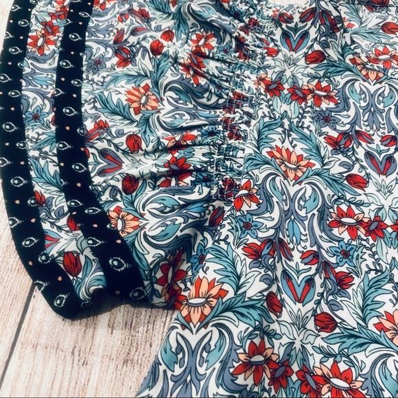 LOFT Scroll Flutter Sleeve Top - Picture 10 of 11